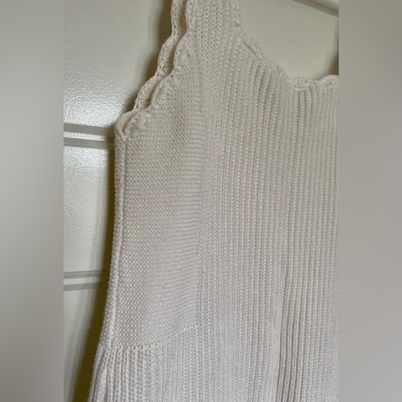 ANTHROPOLOGIE Ivory sweater with scalloped edges at neck, sleeves, hem - Picture 2 of 7